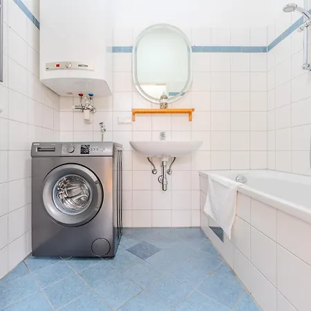 Hakuna Cozy-living Center - Free Parking Apartmán